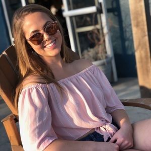 Meet your Posher, Anna